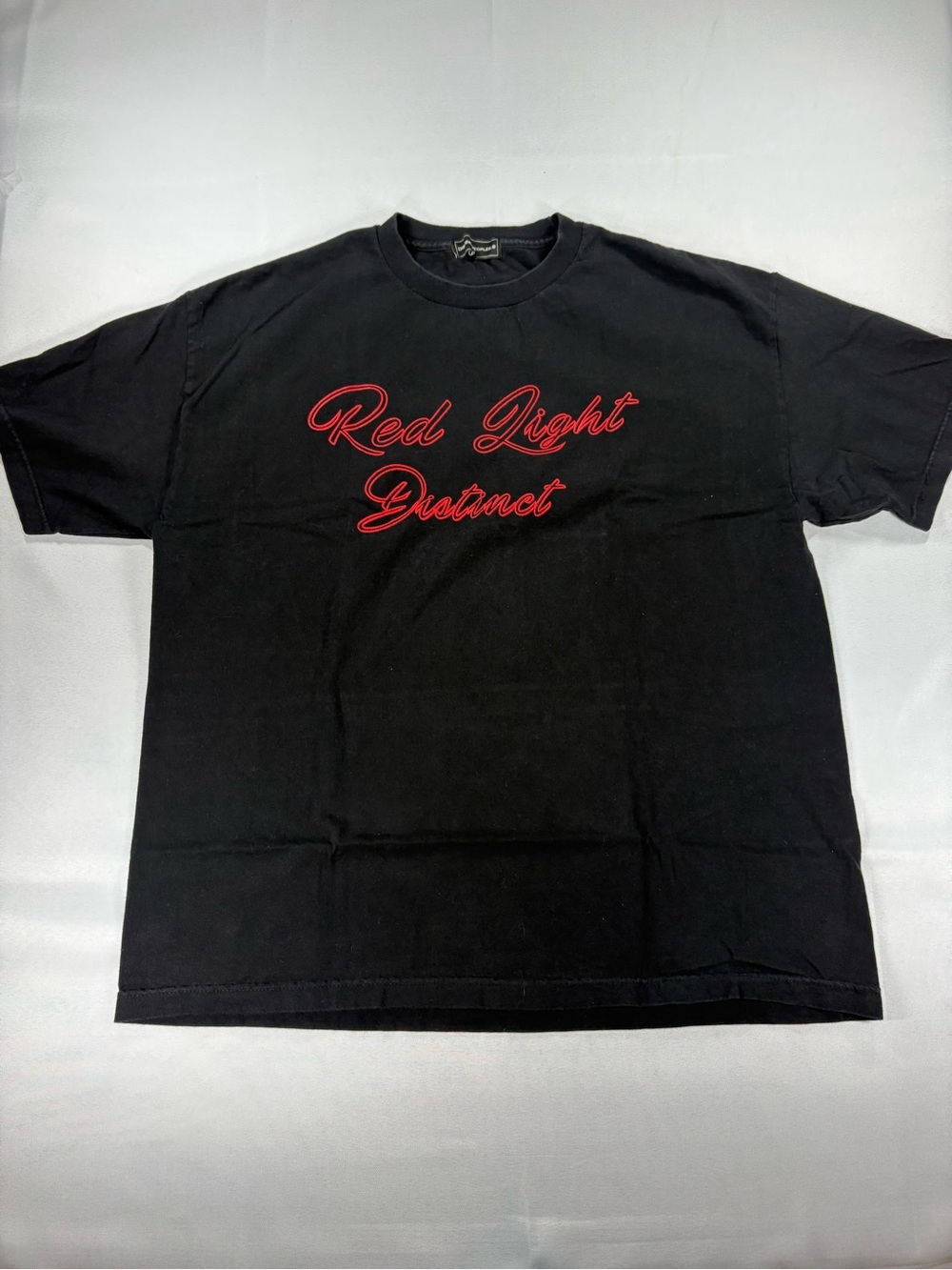 Distinct Peoples Red Light District Graphic Tee Men’s XL Black Red